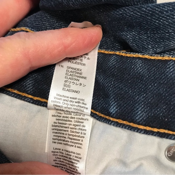 GAP Boyfriend Cuffed Jeans - Picture 9 of 11